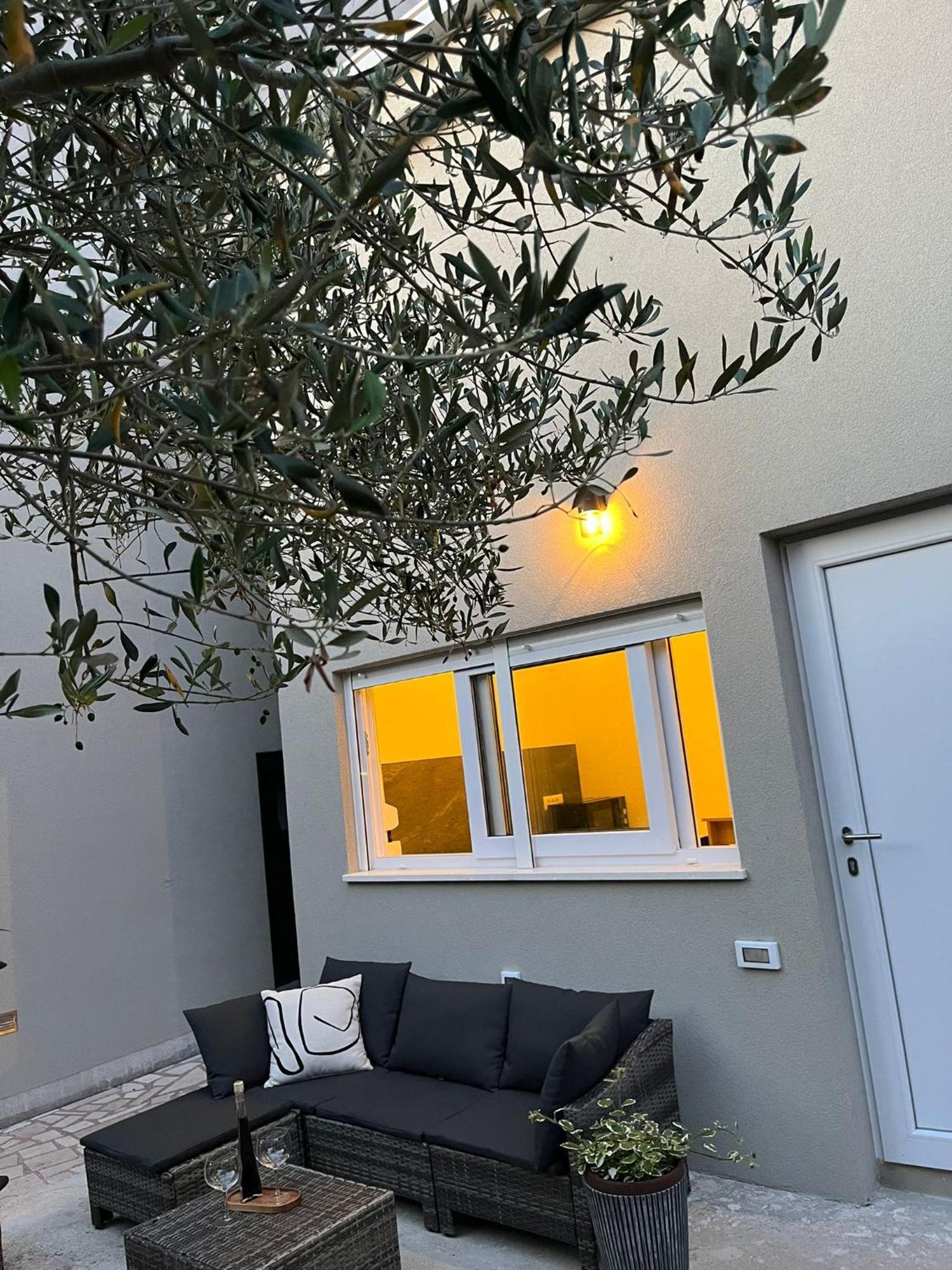 Apartmani Mm Trogir Bagian luar foto