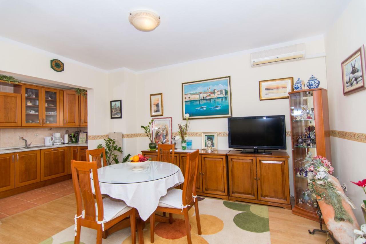 Apartmani Mm Trogir Bagian luar foto