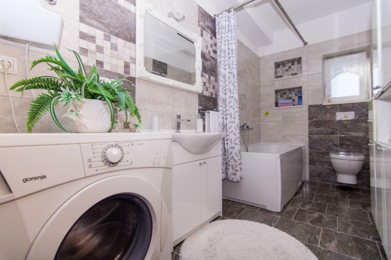 Apartmani Mm Trogir Bagian luar foto
